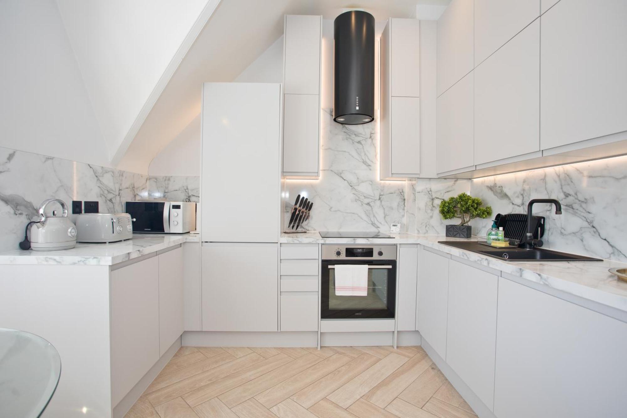 Ultra Stylish Apt Set In An Affluent Location Poole Luaran gambar