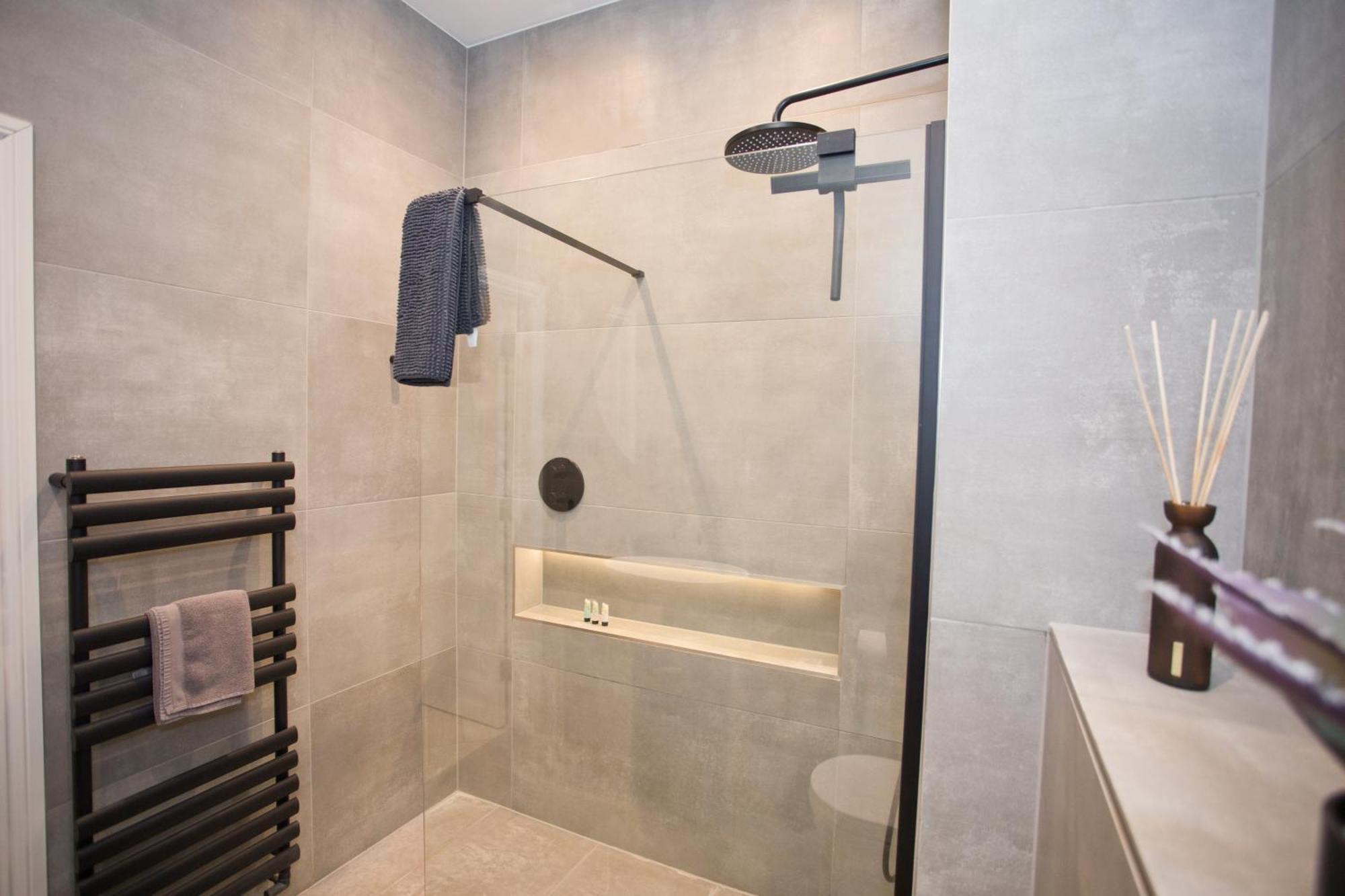 Ultra Stylish Apt Set In An Affluent Location Poole Luaran gambar