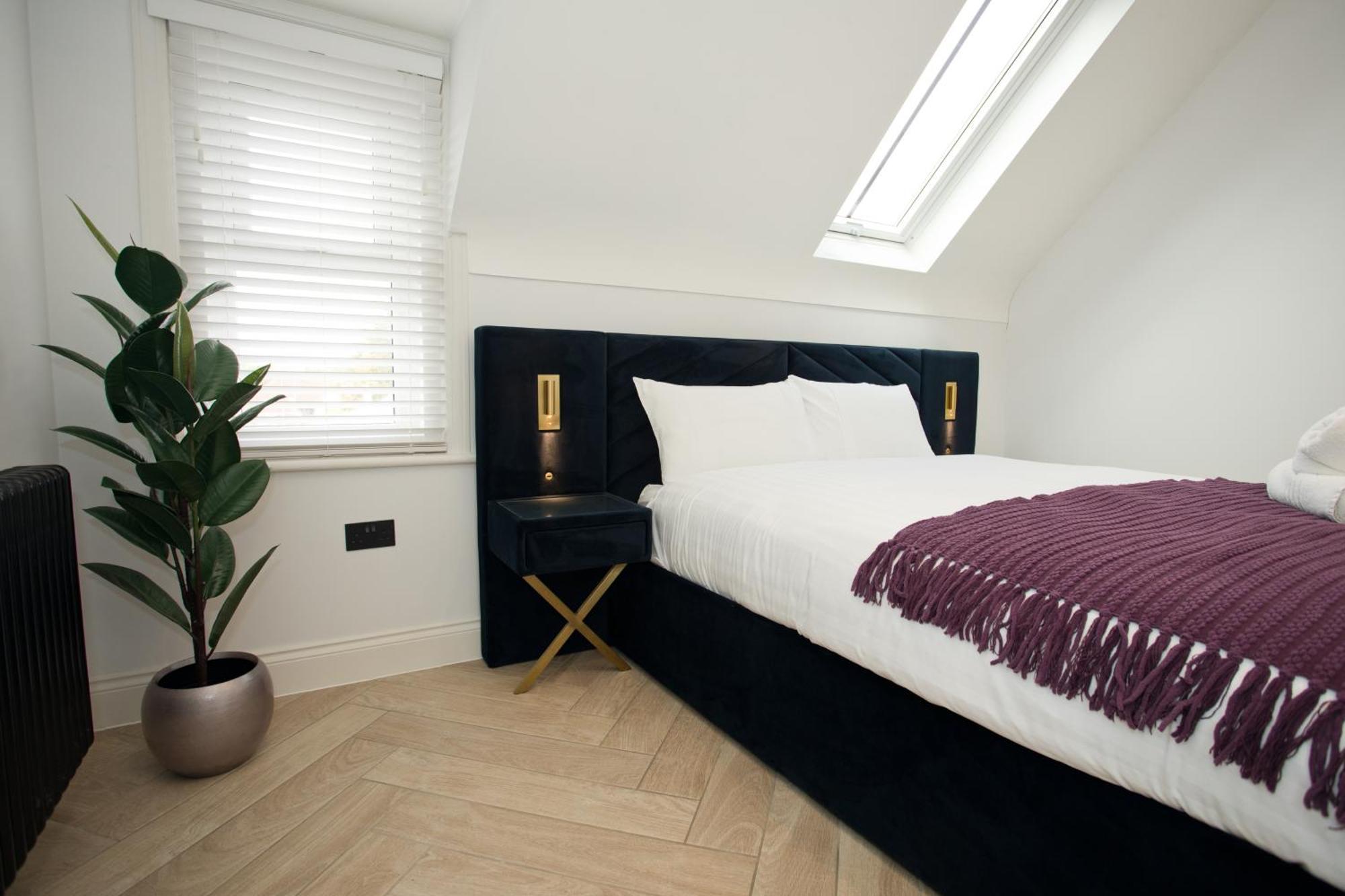 Ultra Stylish Apt Set In An Affluent Location Poole Luaran gambar